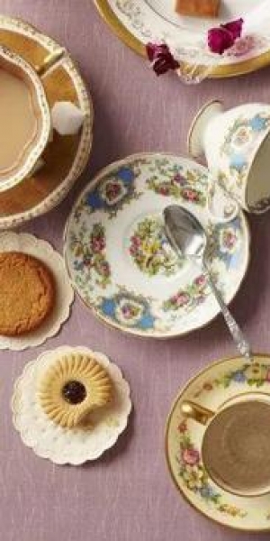 英国女王喝了90年都不腻 为什么英国人就那么爱下午茶？