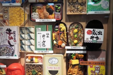 九州 坐着童话列车去觅食才是正经事