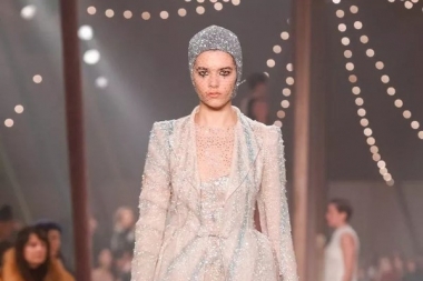 巴黎惊现梦幻马戏团，屏住呼吸华丽演出马上开始