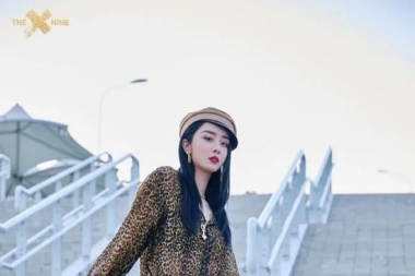 杨超越表演了个寂寞 但她的玛丽珍鞋真在线啊