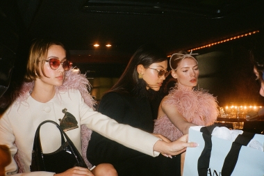 LANVIN 2021秋冬系列：一场狂欢派对里的Rich Girl