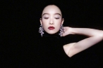 倪妮梦神降临大片释出 AI场景中展现时尚魅力