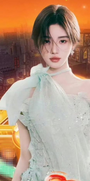 鞠婧祎夏晚穿搭简约吊带配高腰阔腿裤